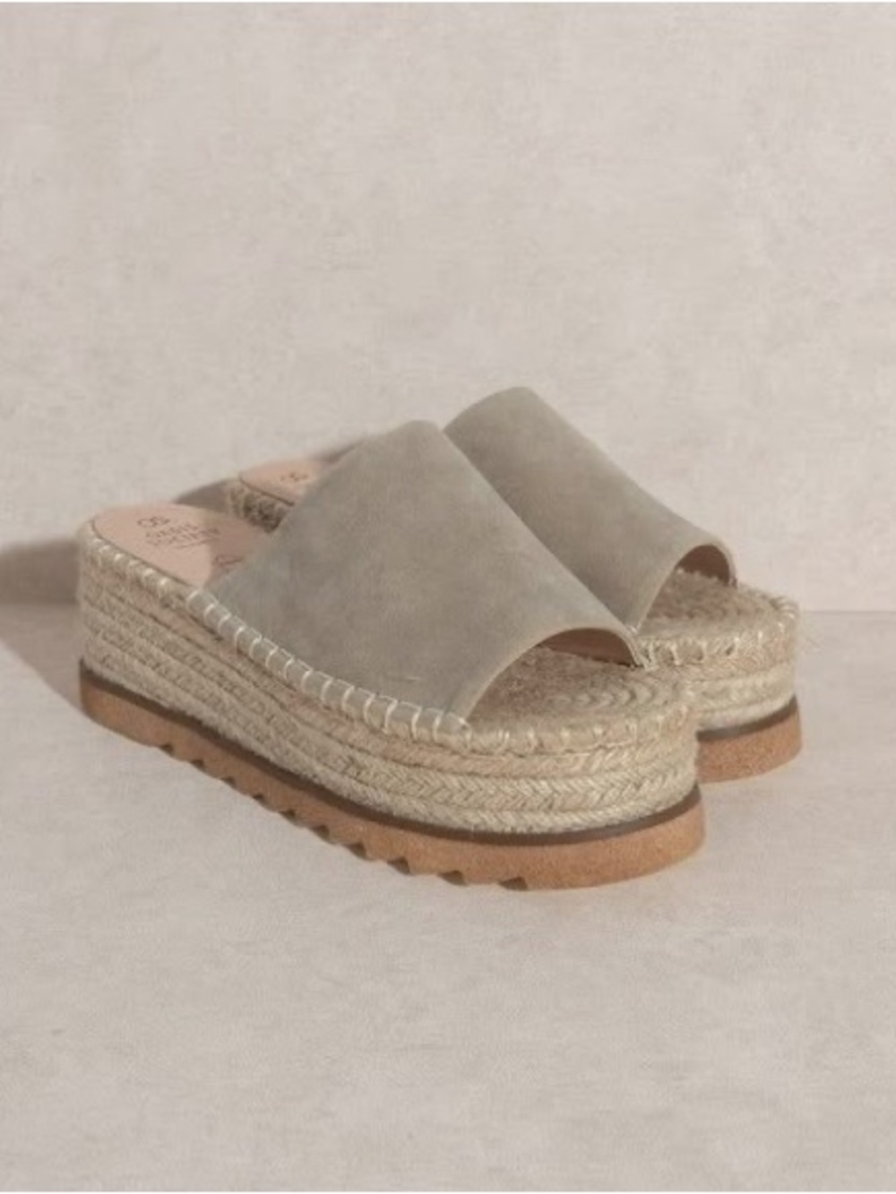 Oasis Society Platform Espadrille Slide Sandals in Taupe